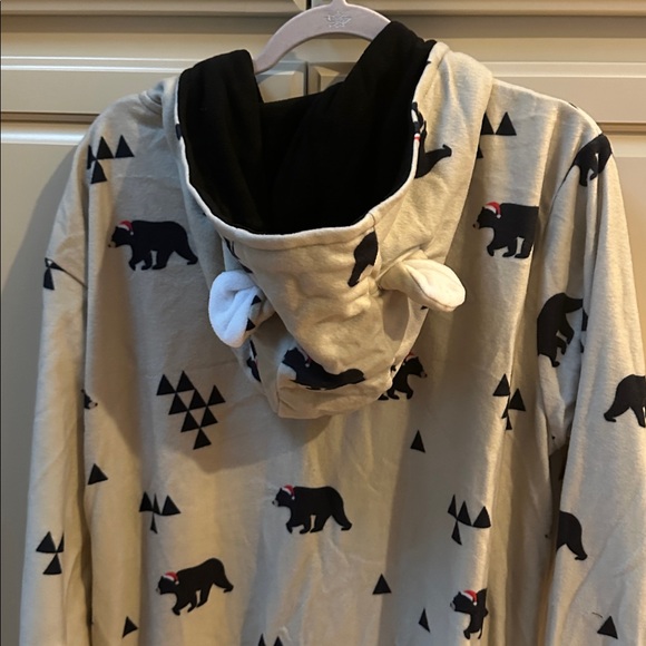 Men’s Beary Christmas Jumpsuit XL pjs !! Tipsy Elves with hood (onesies)!! - Picture 4 of 5
